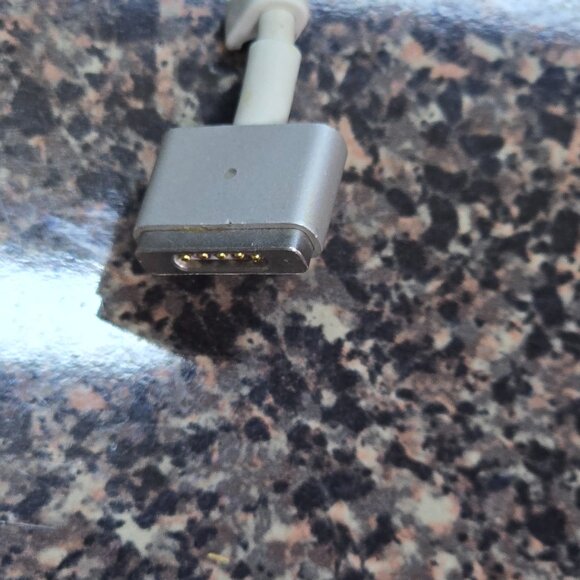 Genuine Original Magsafe 2 60W Charger A1435 for APPLE MacBook Pro A1435 - Picture 3 of 4